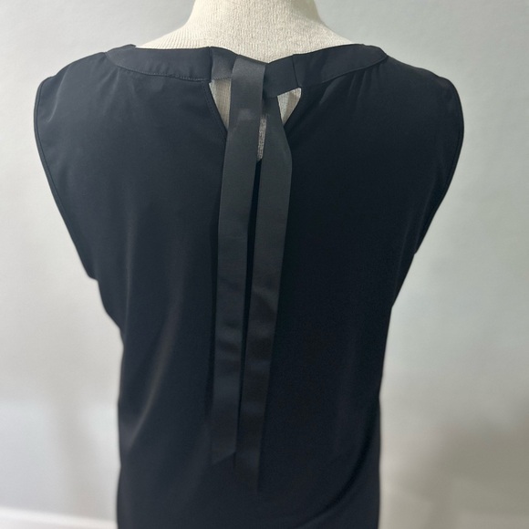 Cross front / tie back sleeveless blouse new with tags - Picture 3 of 8